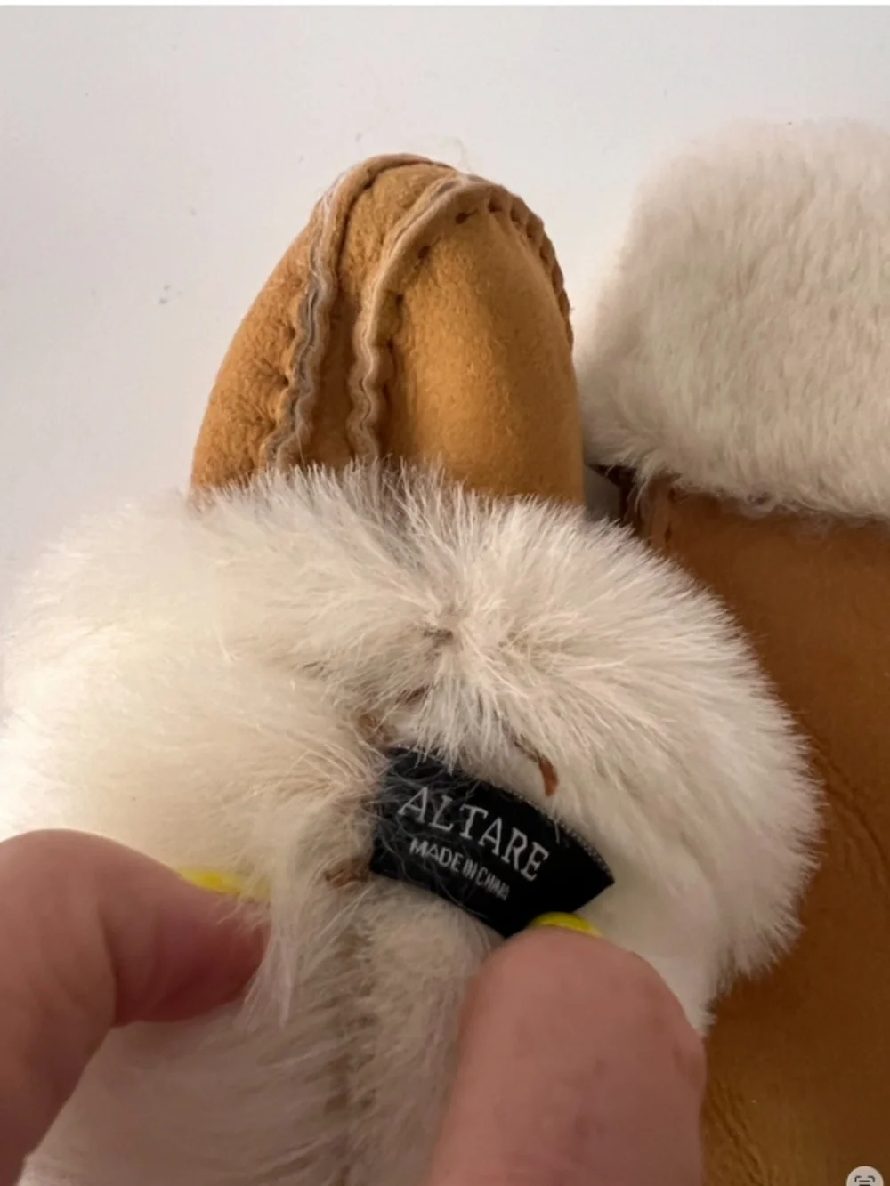 Altare Suede & Shearling Mittens